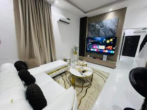 3 bedroom Semi detached Duplex Short let Adeniyi Jones Ikeja Lagos