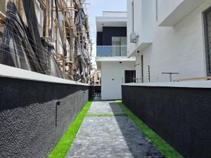 4 bedroom Semi detached Duplex For Rent Chevron Tollgate Lekki Lagos