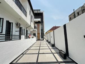 5 bedroom Detached Duplex For Sale Ologolo Lekki Lagos
