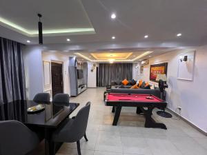 3 bedroom Block Of Flats For Rent Oniru Victoria Island Lagos