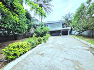 6 bedroom Office For Rent Adeola Odeku Victoria Island Lagos