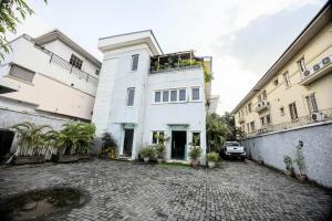 1 bedroom Office For Rent Oniru Victoria Island Lagos 1 bedroom Office For Rent Oniru Victoria Island Lagos