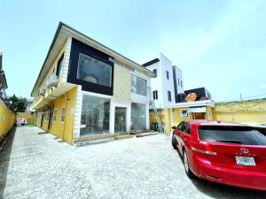 1 bedroom Shop For Rent Lekki Phase 1 Lagos
