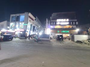 Mall/Complex/Plaza For Rent Agungi Lekki Lagos