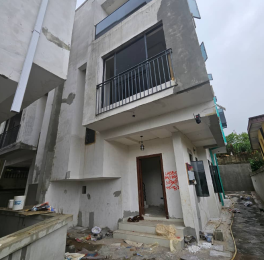 5 bedroom Semi detached Duplex For Sale By Magodo Phase 2 Magodo GRA Phase 2 Kosofe/Ikosi Lagos