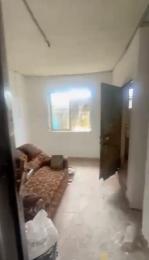 Self Contain For Rent Off Odunsi Bariga Shomolu Lagos