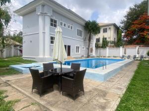 2 bedroom Block Of Flats For Rent Diplomatic Zone Asokoro Abuja Phase 1 