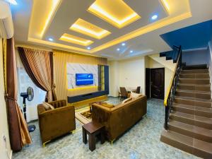 2 bedroom Semi detached Duplex Short let 81 Valley Estate Enugu Suburb Enugu Area 