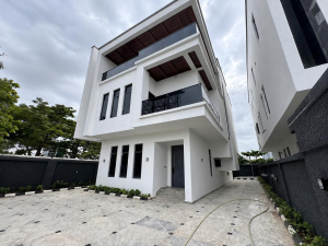 6 bedroom Detached Duplex For Sale Victoria Island Lagos