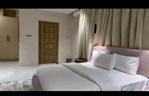 2 bedroom Block Of Flats For Rent Banana Island Ikoyi Lagos
