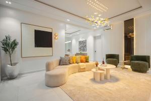 3 bedroom Flat & Apartment Short let Ologolo Lekki Phase 1 Lagos