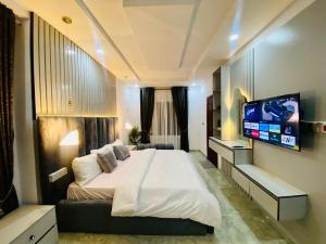 1 bedroom Flat & Apartment Short let Lekki Phase 1 Lagos