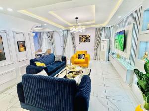 5 bedroom Self Contain Short let Ikate Elegushi Lekki Lagos 5 bedroom Self Contain Short let Ikate Elegushi Lekki Lagos