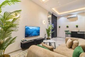 1 bedroom Self Contain Short let Remi Olowode Street Off Pinnacle Filling Station Lekki. Lekki Phase 2 Lagos