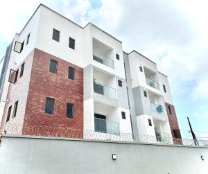 3 bedroom Flat & Apartment For Sale Alagomeji Yaba Lagos 3 bedroom Flat & Apartment For Sale Alagomeji Yaba Lagos