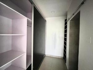 3 bedroom Flat & Apartment For Rent Thompson Avenue Ikoyi Lagos