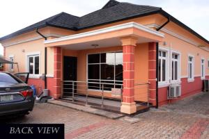 3 bedroom House Short let Olomoore Housing Estate Ogun Ogun area 