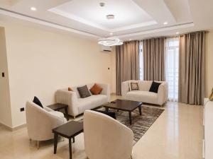 3 bedroom Block Of Flats For Rent Victoria Island Lagos