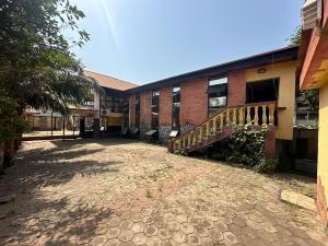 10 bedroom Hotel For Sale 📍location: Off Aare Avenue, New Bodija Estate, Ibadan. Bodija Ibadan Oyo