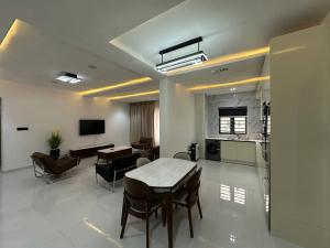 3 bedroom Block Of Flats For Sale Ikate Freedom Way Ikate Elegushi Lekki Lagos