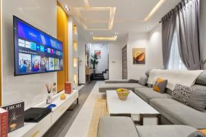 4 bedroom Flat & Apartment Short let Lekki Phase 1 Lagos 4 bedroom Flat & Apartment Short let Lekki Phase 1 Lagos