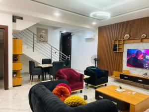 4 bedroom Flat & Apartment Short let Adeniyi Jones Ikeja Lagos 4 bedroom Flat & Apartment Short let Adeniyi Jones Ikeja Lagos