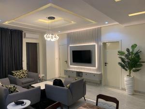 3 bedroom Block Of Flats For Sale Rotimi Omonusi Close Ikeja GRA Lagos 3 bedroom Block Of Flats For Sale Rotimi Omonusi Close Ikeja GRA Lagos