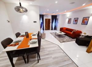 3 bedroom Flat & Apartment For Rent Lekki Phase 1 Lagos