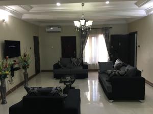 3 bedroom Block Of Flats For Rent Off Oba Dosunmu Ikeja GRA Lagos