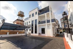 4 bedroom Detached Duplex For Sale Osapa London Lekki Lagos