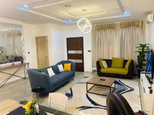 2 bedroom Block Of Flats For Rent Off Admiralty Lekki Phase 1 Lagos