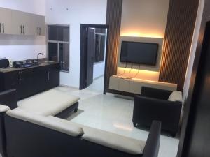 1 bedroom Mini Flat For Rent Lekki Phase 1 Lagos