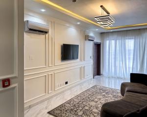 2 bedroom Self Contain For Sale Lekki Phase 1 Lagos