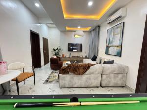2 bedroom Block Of Flats For Rent Spar Road, Ikate, Ikate Elegushi Lekki Lagos