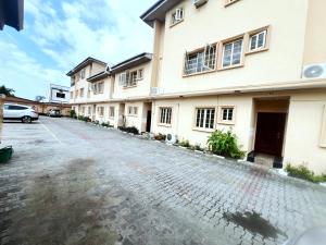 1 bedroom Flat & Apartment For Rent Lekki Phase 1 Lagos