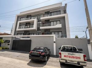 2 bedroom Flat & Apartment For Rent Lekki Phase 1 Lagos