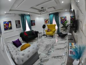 2 bedroom Block Of Flats Short let Airport Road Ikeja Lagos 2 bedroom Block Of Flats Short let Airport Road Ikeja Lagos