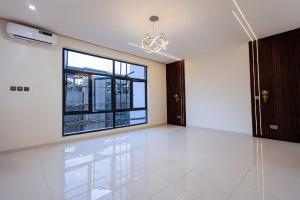 4 bedroom Maisonette For Sale Ikoyi Lagos