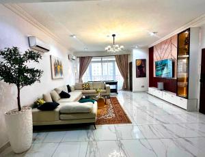 3 bedroom Self Contain For Rent Oniru Victoria Island Lagos