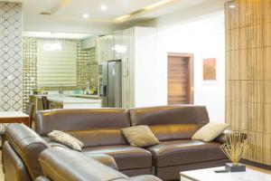 3 bedroom Block Of Flats For Rent Oniru Estate Oniru Victoria Island Lagos