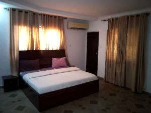 Block Of Flats For Rent Oniru,victoria Island Oniru Victoria Island Lagos Block Of Flats For Rent Oniru,victoria Island Oniru Victoria Island Lagos