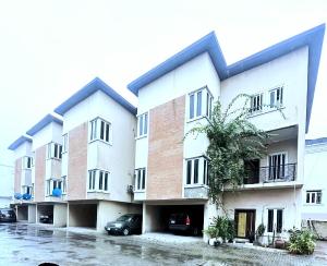 3 bedroom Terraced Duplex For Rent Osapa London Lekki Lagos