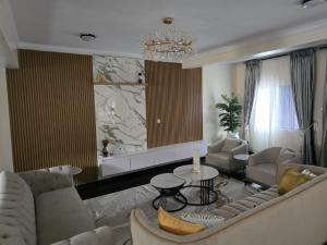 3 bedroom Flat & Apartment For Rent Oduduwa Crescent, Ikeja Lagos