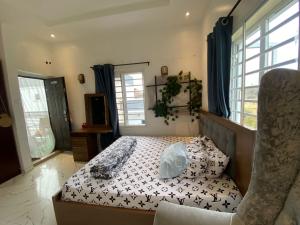 1 bedroom Self Contain For Rent Ocean Bay Estate Orchid Road, Lekki Lekki Lagos 1 bedroom Self Contain For Rent Ocean Bay Estate Orchid Road, Lekki Lekki Lagos
