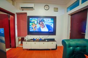 1 bedroom Mini Flat For Rent Off Admiralty Way, Novabase Lekki Phase 1 Lagos