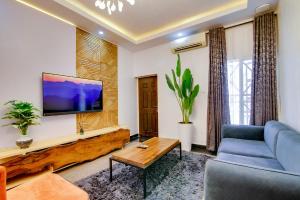 1 bedroom Self Contain Short let Simeon Akinlonu Street Oniru Victoria Island Lagos 1 bedroom Self Contain Short let Simeon Akinlonu Street Oniru Victoria Island Lagos