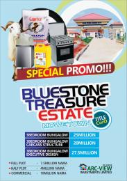 3 bedroom Bungalow For Sale 5 Minutes Away From Mowe Bus Stop. Mowe Ogun area 