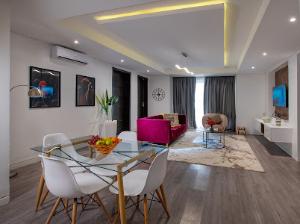 1 bedroom Flat & Apartment Short let Lekki Phase 1 Lagos