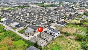 3 bedroom Terraced Duplex For Sale Lagos Business School, Hightech Road. Along Lekki Expressway Lagos