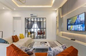 3 bedroom Flat & Apartment Short let Ologolo Lekki Lagos 3 bedroom Flat & Apartment Short let Ologolo Lekki Lagos